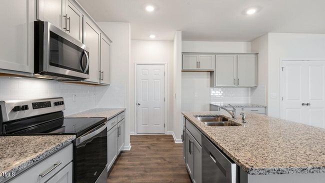 Kitchen | Image 5