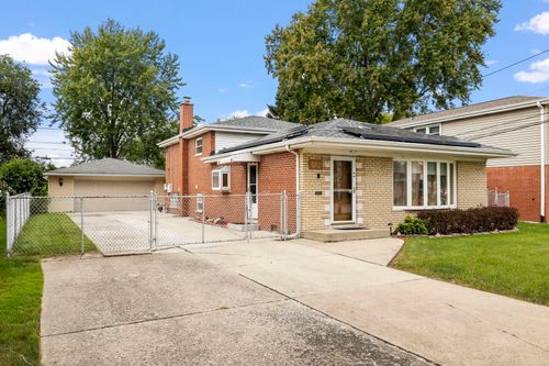 10720 Laramie Ave, Oak Lawn, IL, 60453-5106 | Card Image