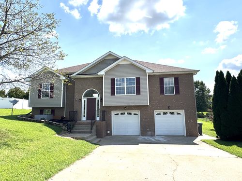 321 Greenspoint Ct, Clarksville, TN, 37042-8598 | Card Image