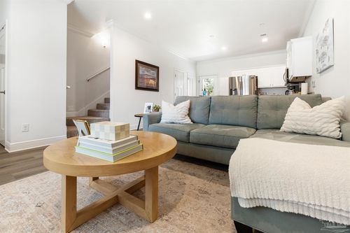 58 N M St, Pensacola, FL, 32502-4442 | Card Image