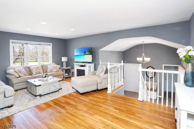 7 Arthurs Ct, House other with 6 bedrooms, 4 bathrooms and null parking in Manalapan NJ | Image 7