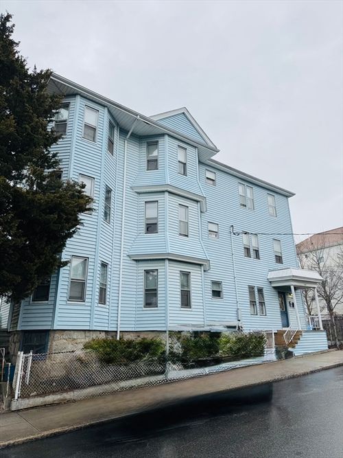 444 Center St, Fall River, MA, 02724-2763 | Card Image