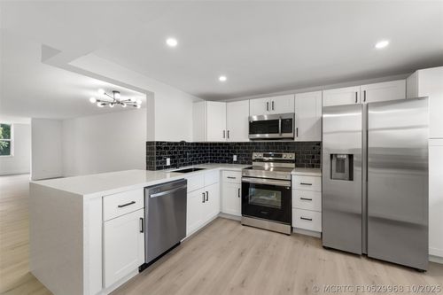 302-441 Ne 195th St, Miami, FL, 33179-3301 | Card Image
