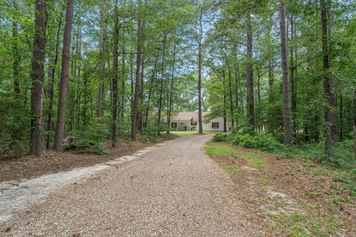 85 W Lake Rd, Hattiesburg, MS, 39402-9558 | Card Image