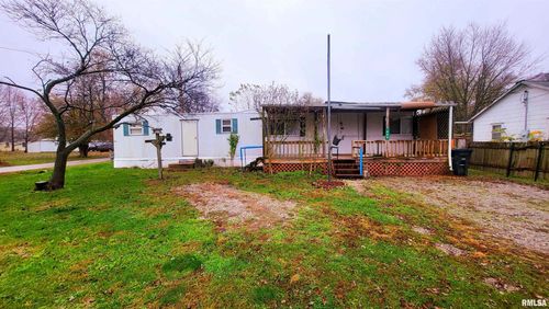 406 N Sycamore St, Iuka, IL, 62849-1106 | Card Image