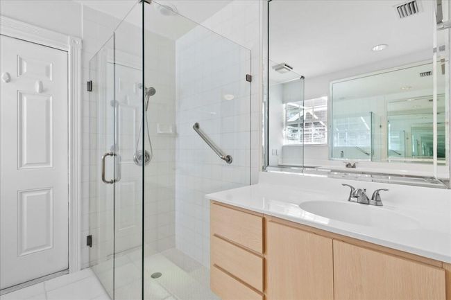 7747 Se Spicewood Cir, Home with 2 bedrooms, 2 bathrooms and null parking in Hobe Sound FL | Image 15