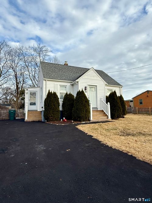 92 Garfield Rd, Bristol, CT, 06010-5306 | Card Image