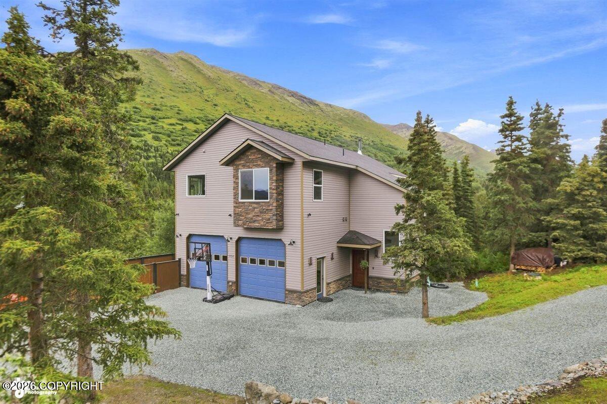 Residential in Eagle River