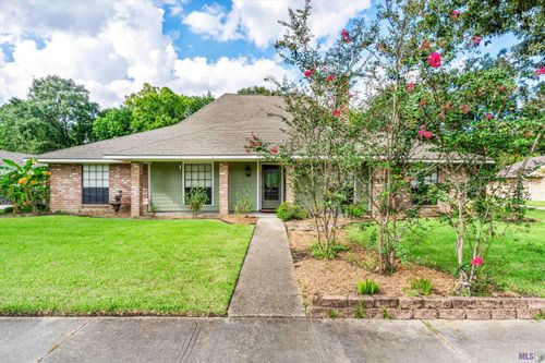 12407 Lake Sherwood Ave, Baton Rouge, LA, 70816 | Card Image