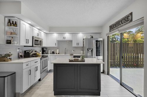 1302 13th Ct, Palm Beach Gardens, FL, 33410-5111 | Card Image