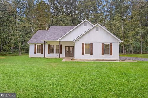 1774 On Point Ln, WARRIORS MARK, PA, 16877-6386 | Card Image