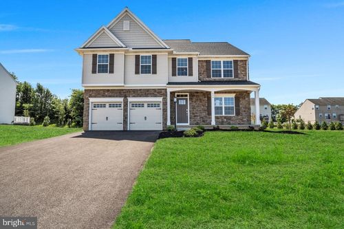 234 Forgedale Dr, CARLISLE, PA, 17015-4526 | Card Image