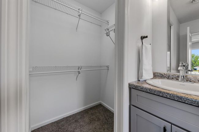 19 Main bathroom.jpg | Image 22