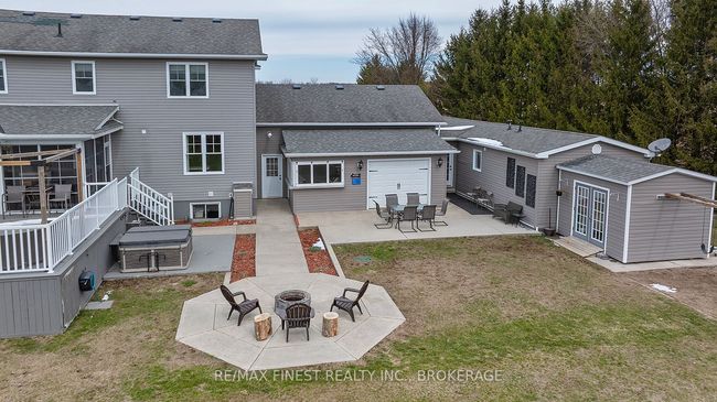 29 Cummings Rd, House other with 6 bedrooms, 5 bathrooms and 6 parking in Lyn ON | Image 32