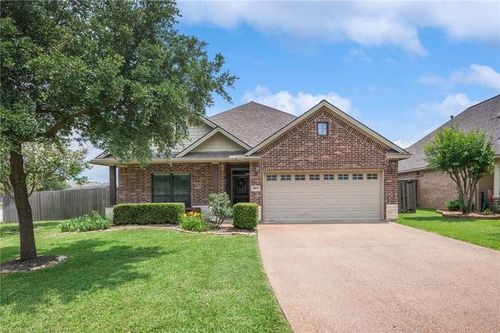 3901 Lienz Ln, College Station, TX, 77845-4062 | Card Image
