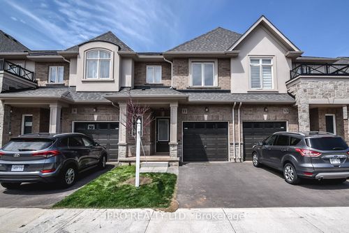 11 Mockingbird Lane, Stoney Creek, ON, L8E0K7 | Card Image