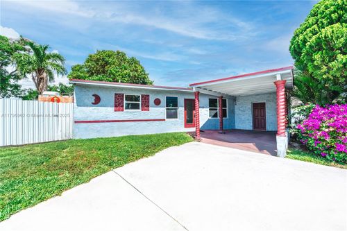 18000 Nw 6th Pl, Miami Gardens, FL, 33169-4341 | Card Image