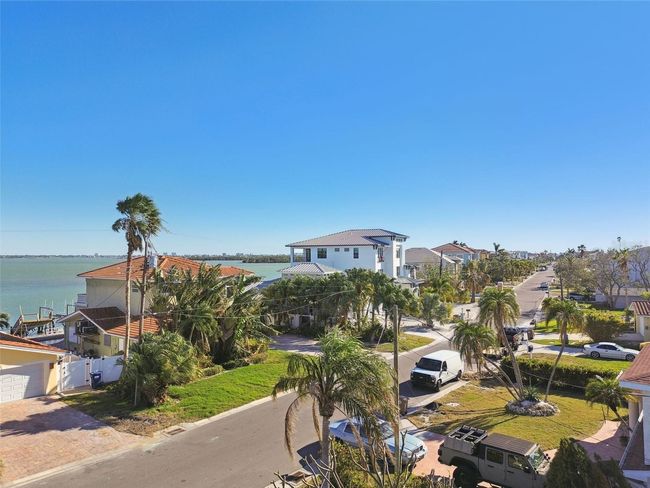 568 Johns Pass Ave, House other with 4 bedrooms, 3 bathrooms and null parking in MADEIRA BEACH FL | Image 82
