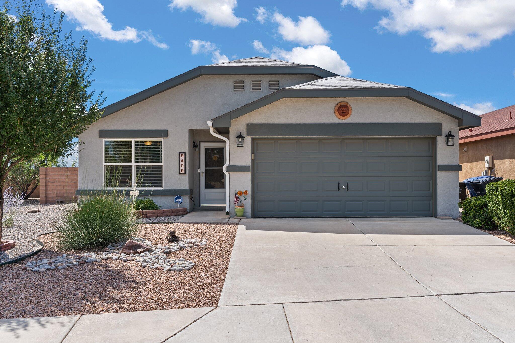 Mogollon Dr, Albuquerque, NM 87114