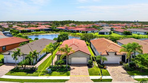 1595 Marton Court, Naples, FL, 34113 | Card Image