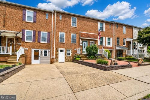 4241 Chalfont Place, PHILADELPHIA, PA, 19154 | Card Image