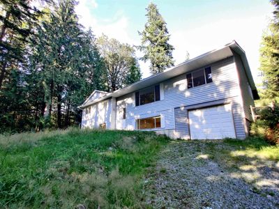 10864 Greenwood Dr, House other with 3 bedrooms, 2 bathrooms and null parking in Mission BC | Image 1