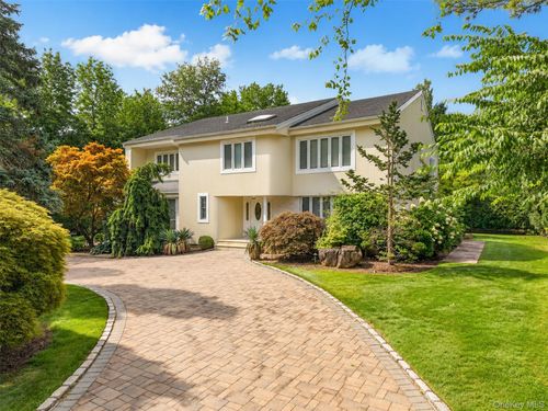 40 Bristol Drive, North Hempstead, NY, 11030 | Card Image