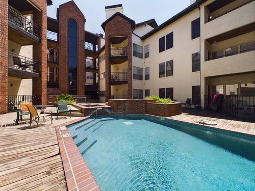 apt-111-3001 Cedar St, Austin, TX, 78705-2945 | Card Image