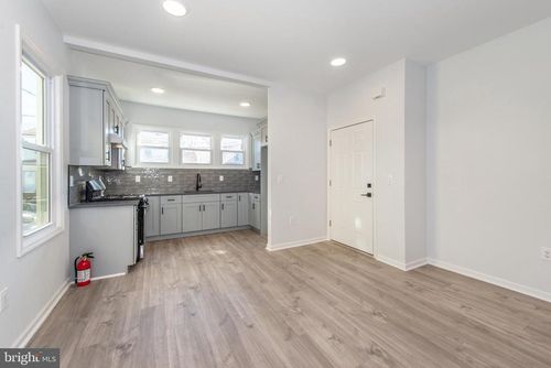 1st-105 Coolidge St, Irvington, NJ, 07111-1109 | Card Image