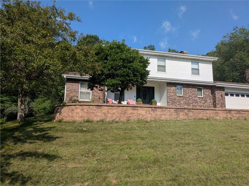 928 Thompson Dr, Altoona, WI, 54720-2506 | Card Image