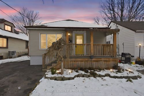 144 Fradette Ave, Peterborough, ON, K9J1T5 | Card Image