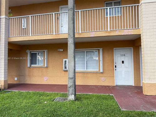 128-6255 Kendale Lakes Cir, Miami, FL, 33183-1962 | Card Image