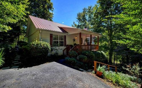 2532 Hunter Rd, Hiawassee, GA, 30546-2017 | Card Image