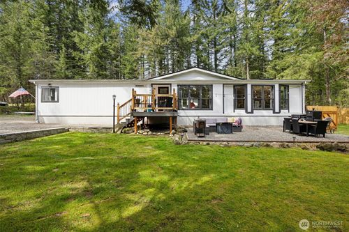 30428 Cumberland Kanaskat Rd Se, Ravensdale, WA, 98051-8901 | Card Image