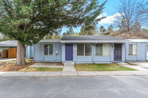 25-1700 Ne Wells Acres Rd, Bend, OR, 97701-5834 | Card Image