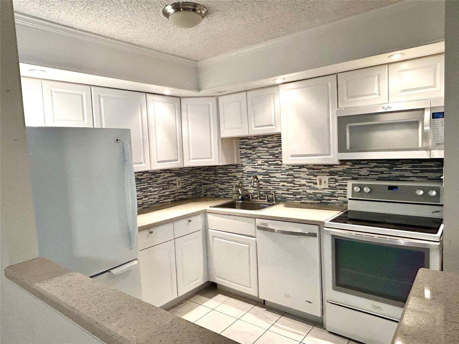 Residential Lease in Tamarac 2