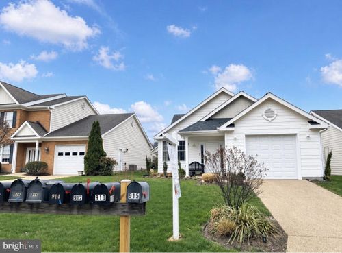 915 Hickory Cir, LA PLATA, MD, 20646-3214 | Card Image