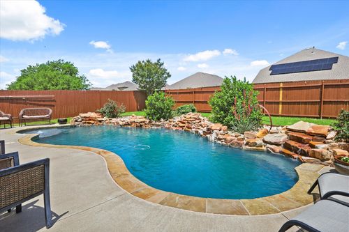 5139 Crystal Lake Ave, Krum, TX, 76249-6049 | Card Image