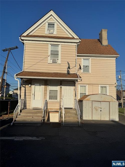 274 E 18th St, Paterson, NJ, 07524-2608 | Card Image