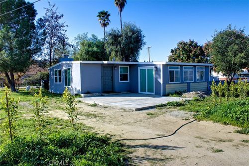 26917 Yale St, Hemet, CA, 92544-7393 | Card Image