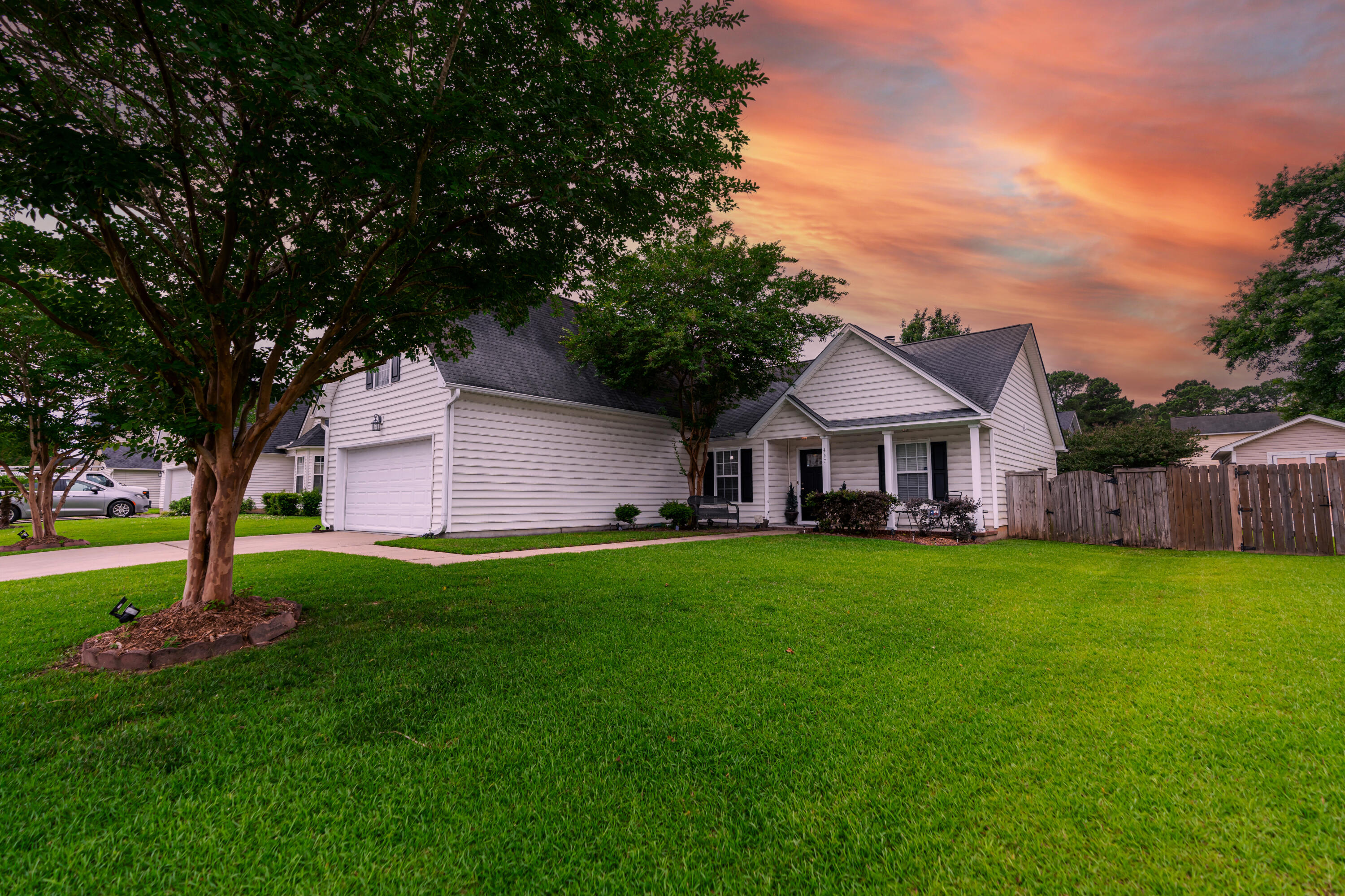 Stephanie Dr, Goose Creek, SC 29445