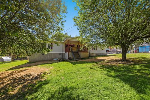201 Old Eblen Rd, Lenoir City, TN, 37771-3709 | Card Image