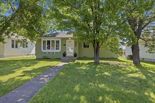 3926 3rd Ave E, Hibbing, MN, 55746-3104 | Card Image