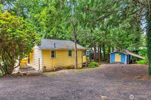 2528 Westwind Dr Nw, Olympia, WA, 98502-9727 | Card Image