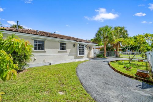 4331 Nw 185th St, Miami Gardens, FL, 33055-3019 | Card Image