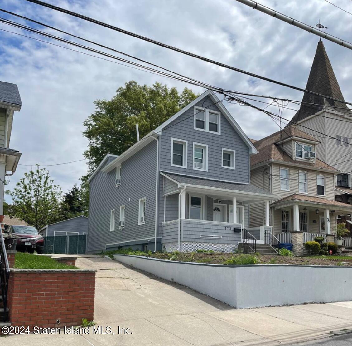 Clove Rd, Staten Island, NY 10310