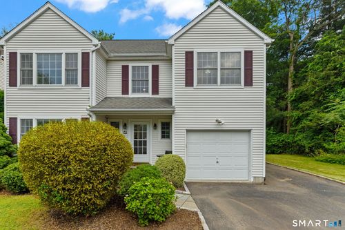 63 Howard Ave, Norwalk, CT, 06855-1513 | Card Image