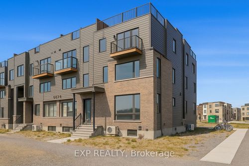 722 Mishi Private, Manor Park - Cardinal Glen and Area, ON, K1K0P2 | Card Image