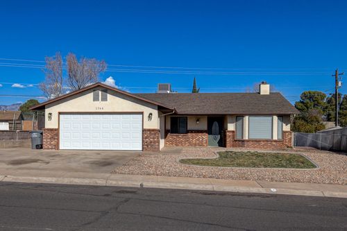 2746 W Circle Dr, Santa Clara, UT, 84765 | Card Image