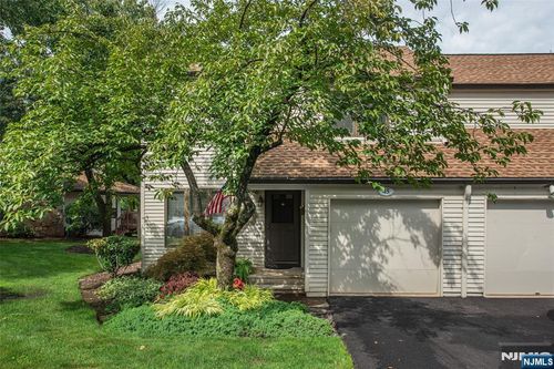 45 Stonegate Drive, Roseland, NJ, 07068 | Card Image